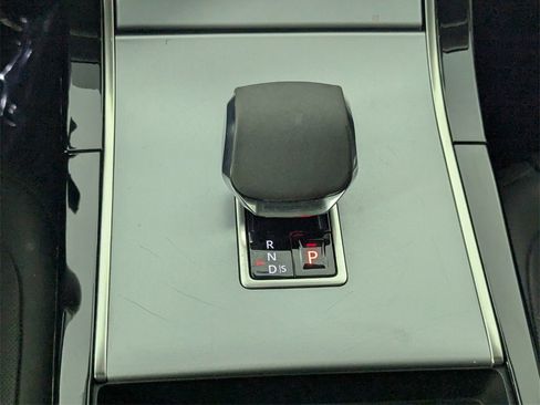 Used 2024 Land Rover Range Rover Velar S image 20