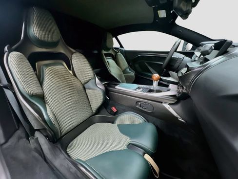 Used 2024 Aston Martin Valour RWD image 27