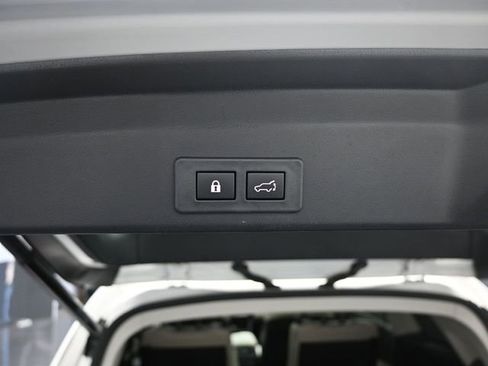 Used 2023 Subaru Ascent Limited w/ Technology Package image 25