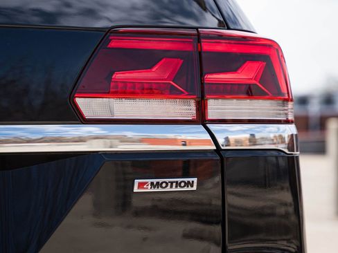 Used 2022 Volkswagen Atlas SE image 6