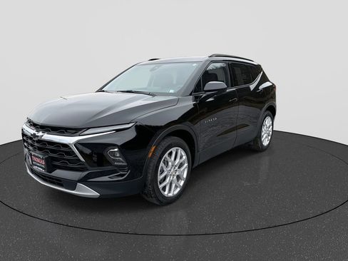 Used 2024 Chevrolet Blazer LT w/ Convenience Package image 4