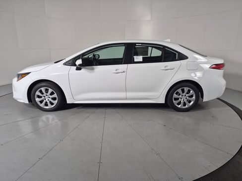 New 2026 Toyota Corolla LE image 2