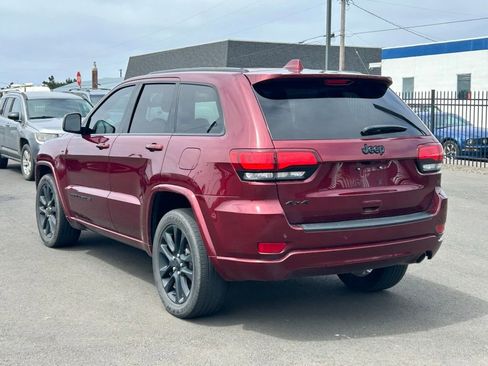 Used 2021 Jeep Grand Cherokee Laredo X AWD/4WD image 5