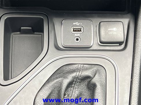 Used 2021 Jeep Cherokee Latitude image 9