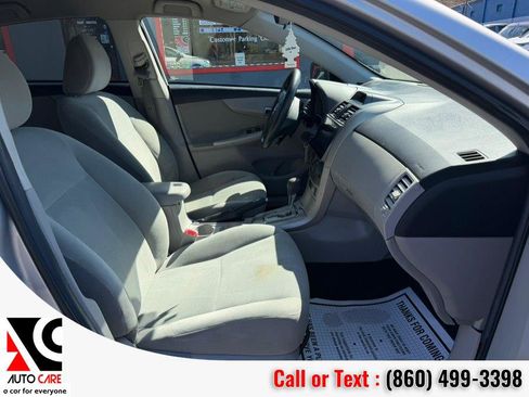 Used 2012 Toyota Corolla LE image 9