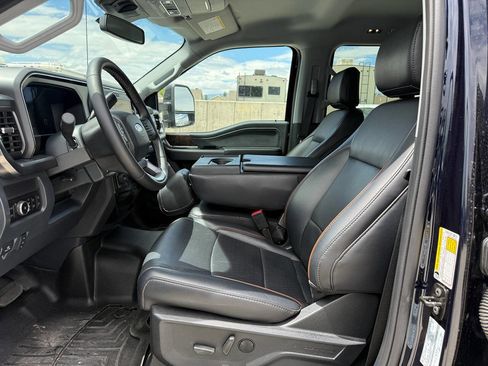 Used 2025 Ford F350 Lariat w/ FX4 Off-Road Package AWD/4WD image 12