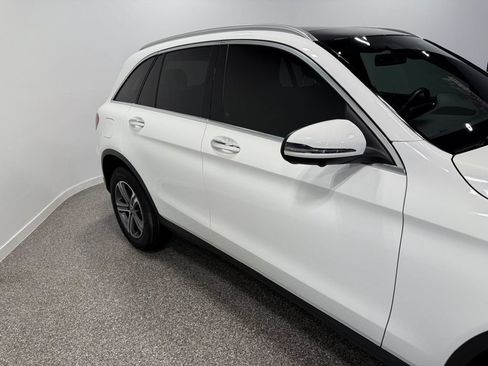Used 2022 Mercedes-Benz GLC 300 4MATIC w/ Multimedia Package Lite image 13