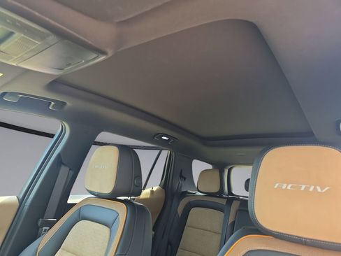 Used 2025 Chevrolet Equinox ACTIV w/ Safety and Technology Package image 40