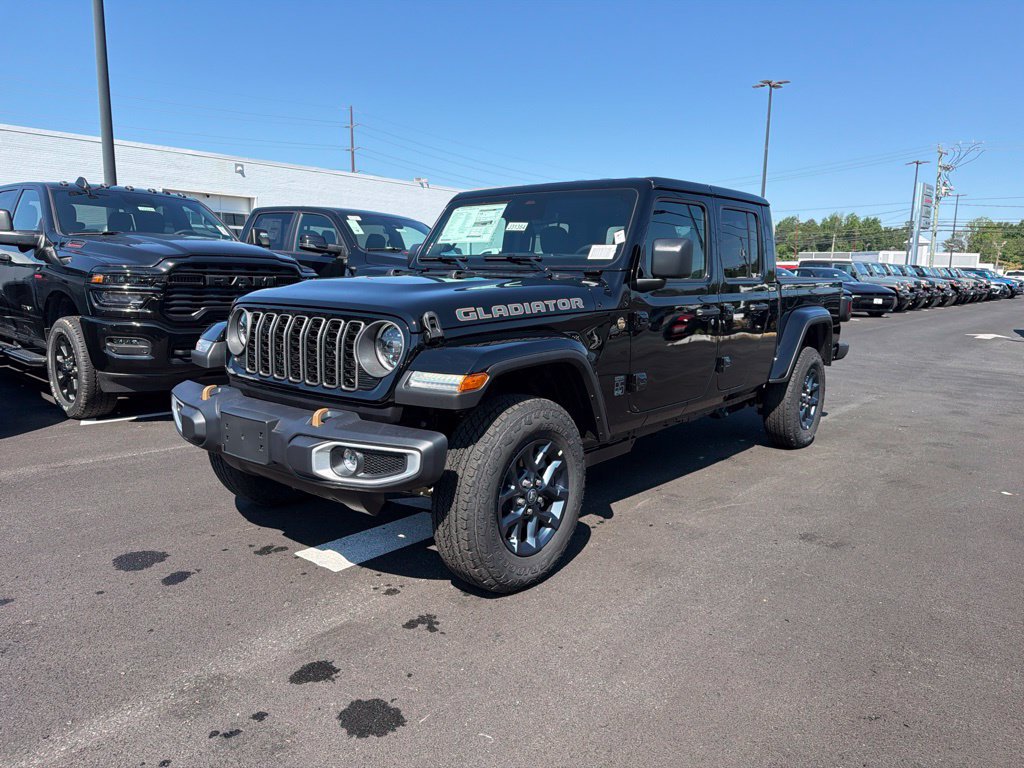 New 2026 Jeep Gladiator Sport AWD/4WD image 2