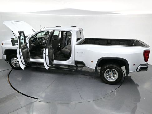 Used 2026 Chevrolet Silverado 3500 High Country w/ Technology Package image 43