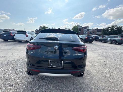 Used 2019 Alfa Romeo Stelvio AWD image 10