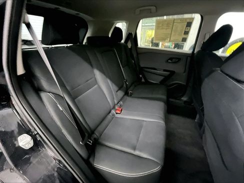 Used 2023 Nissan Rogue S AWD/4WD image 16