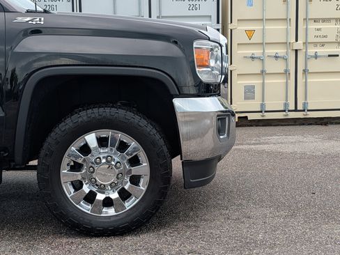 Used 2015 GMC Sierra 2500 SLT w/ Duramax Plus Package AWD/4WD image 12