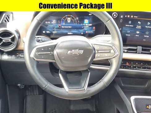 Used 2025 Chevrolet Equinox ACTIV w/ Safety and Technology Package image 10