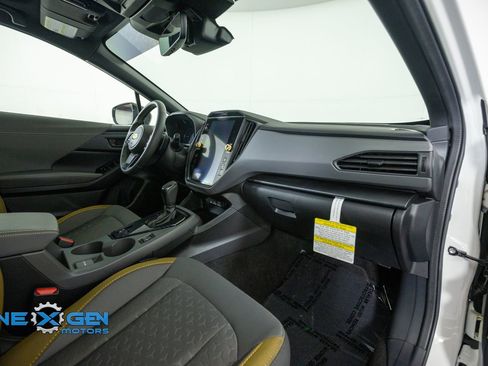Used 2025 Subaru Crosstrek 2.5i Sport AWD/4WD image 39