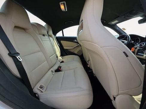 Used 2017 Mercedes-Benz CLA 250 image 14