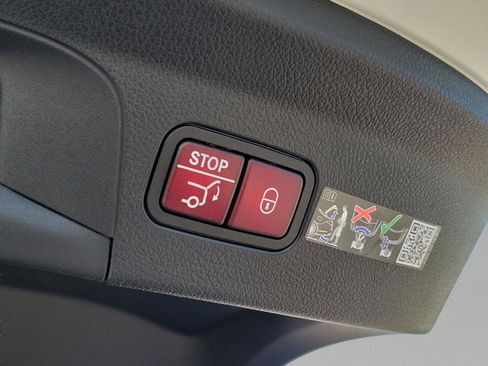 New 2026 Mercedes-Benz GLE 53 AMG 4MATIC Coupe image 6