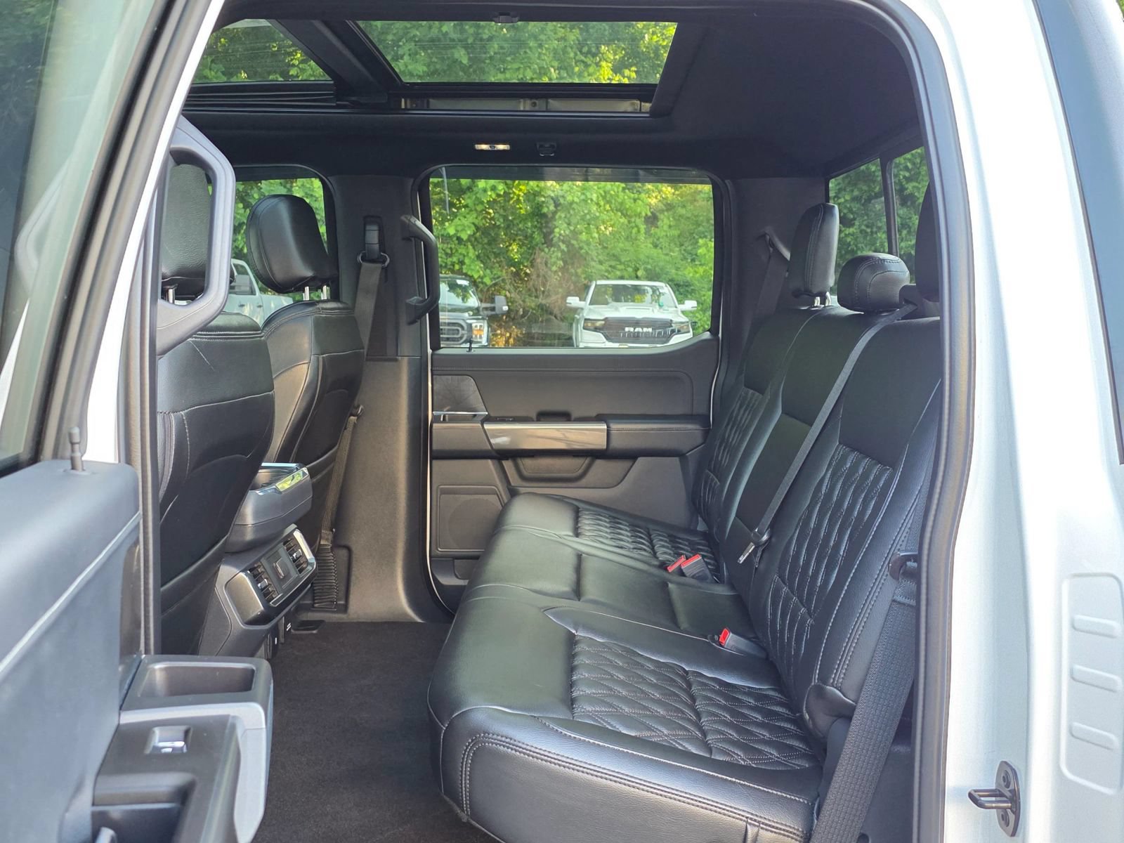 Used 2022 Ford F150 XLT w/ Equipment Group 302A High AWD/4WD image 28