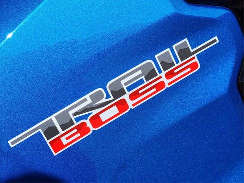 Used 2023 Chevrolet Colorado Trail Boss w/ Advanced Trailering Package image 10