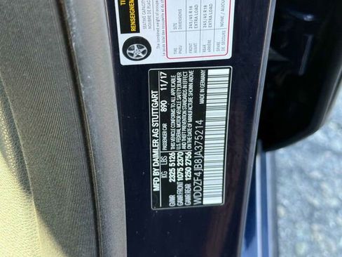 Used 2018 Mercedes-Benz E 300 image 36