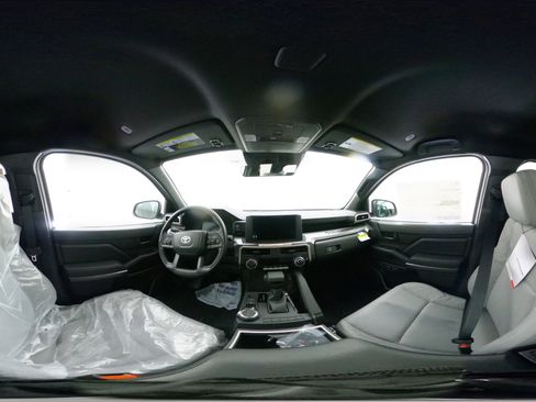 New 2025 Toyota Tacoma SR5 image 33