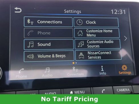 Used 2025 Nissan Sentra SR w/ SR Premium Package image 16