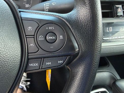 Used 2024 Toyota Corolla LE image 18
