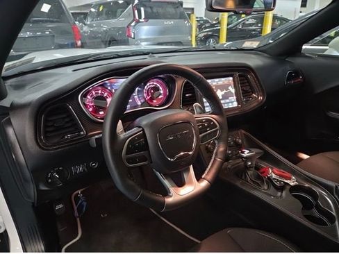 Used 2023 Dodge Challenger SRT Hellcat RWD image 10