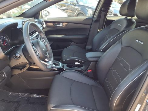 Certified 2023 Kia Forte GT-Line image 9