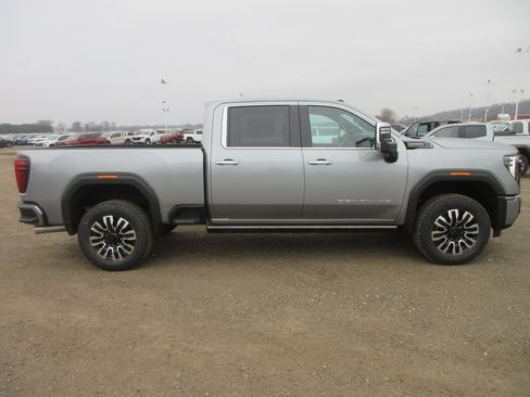 New 2026 GMC Sierra 2500 Denali Ultimate image 3