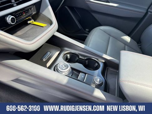 Used 2025 Ford Explorer Active w/ Active Comfort Package AWD/4WD image 24