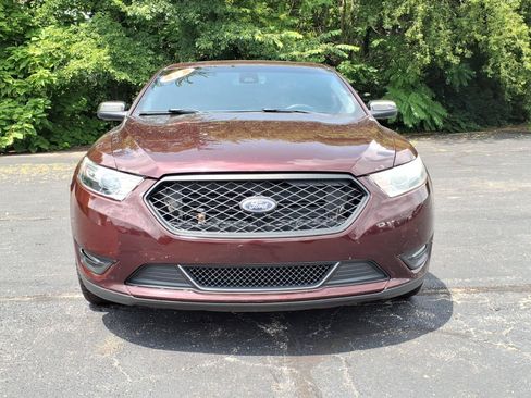Used 2019 Ford Taurus Limited AWD/4WD image 2