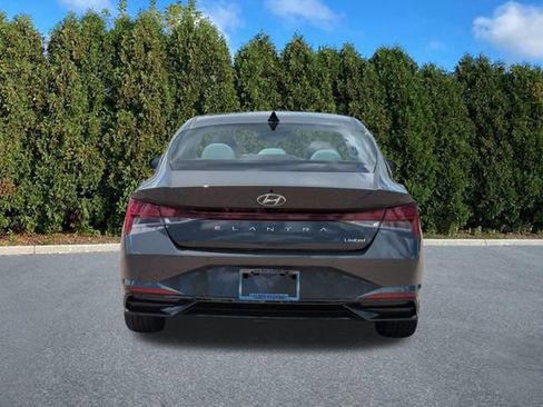 Certified 2023 Hyundai Elantra Limited FWD image 5