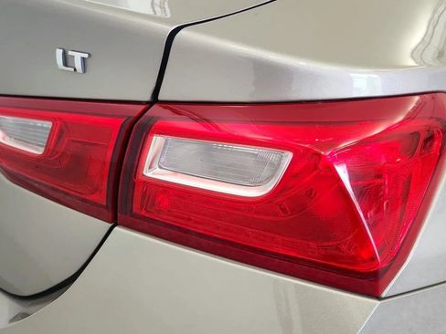 Used 2024 Chevrolet Malibu LT FWD image 31