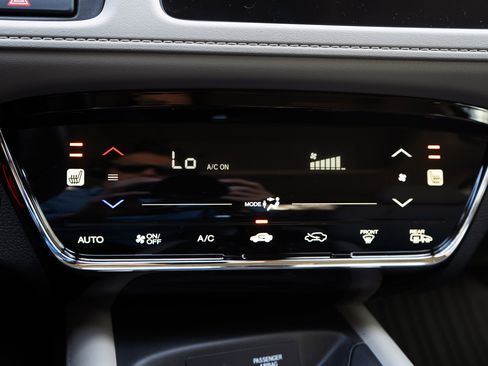 Used 2021 Honda HR-V EX-L image 34