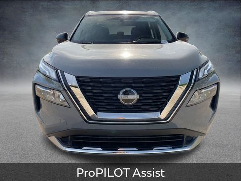 Used 2023 Nissan Rogue Platinum AWD/4WD image 3