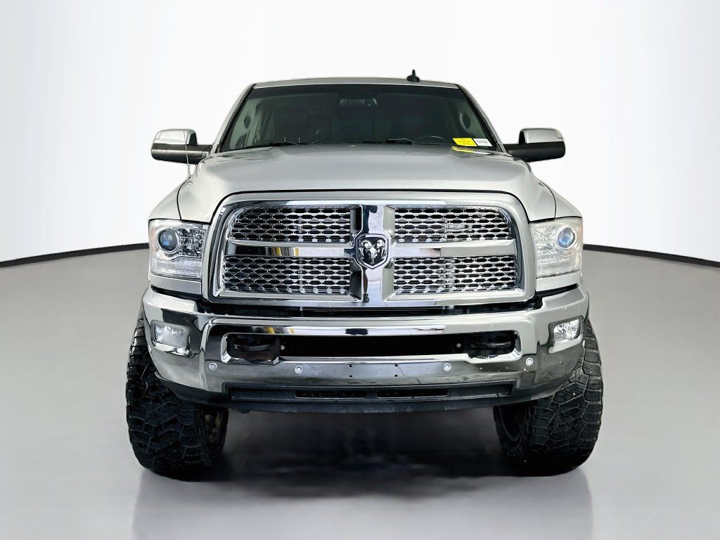 Used 2017 RAM 2500 Laramie AWD/4WD image 2