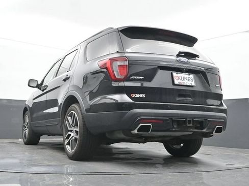 Used 2016 Ford Explorer Sport AWD/4WD image 29