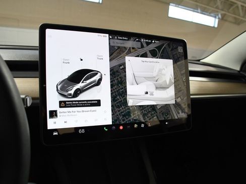 Used 2023 Tesla Model 3 Standard Range image 31
