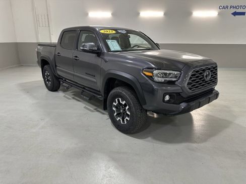 Used 2023 Toyota Tacoma SR image 4