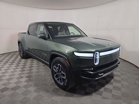 Used 2024 Rivian R1T Adventure image 7