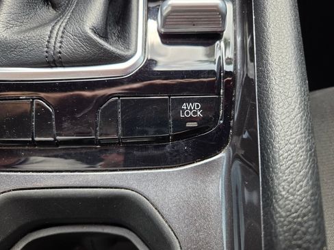 Certified 2025 Jeep Compass Sport AWD/4WD image 29