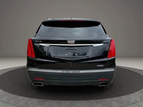 Used 2017 Cadillac XT5 Luxury w/ Driver Awareness Package image 6