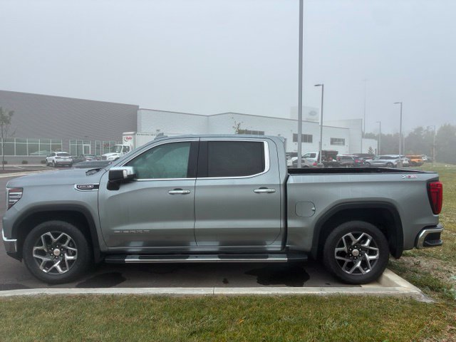 Used 2024 GMC Sierra 1500 SLT w/ SLT Premium Plus Package AWD/4WD image 5