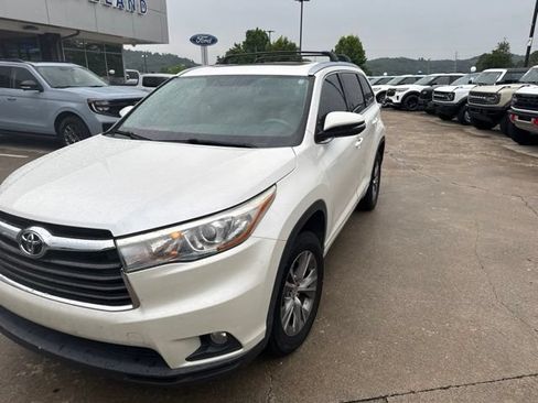 Used 2015 Toyota Highlander XLE FWD image 5