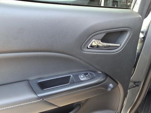 Used 2020 GMC Canyon Denali image 10