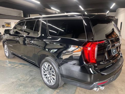Used 2023 GMC Yukon XL Denali Ultimate AWD/4WD image 6