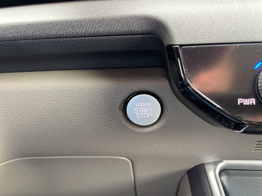 New 2027 Kia Carnival EX FWD image 24
