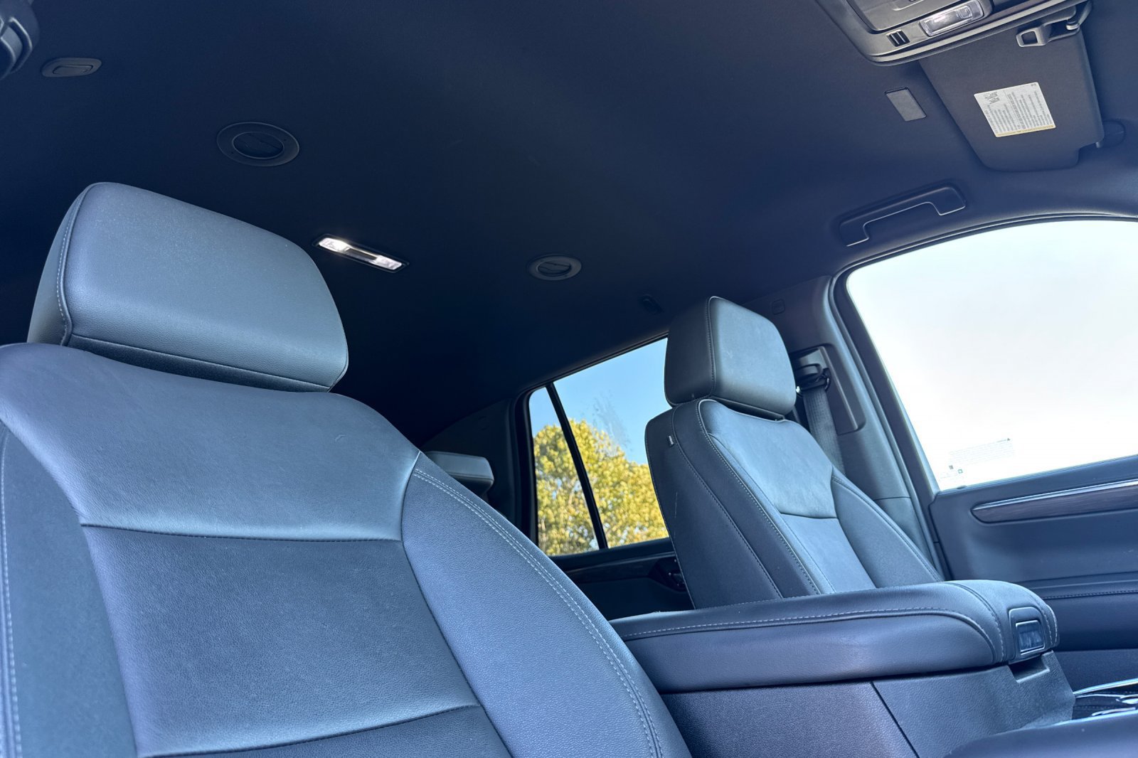 Used 2025 Chevrolet Tahoe Z71 AWD/4WD image 21
