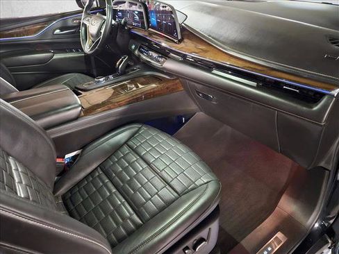Used 2021 Cadillac Escalade Premium Luxury Platinum image 21